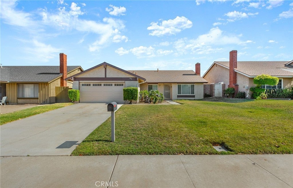 Photo of Listing #IV25153937