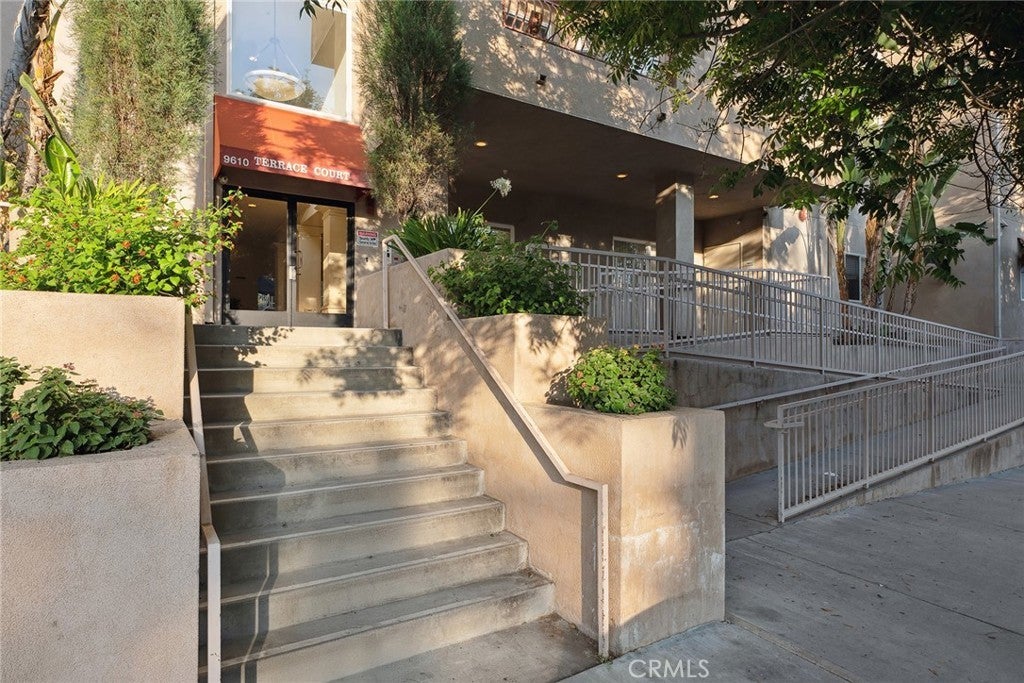 Photo of Listing #SR25154461