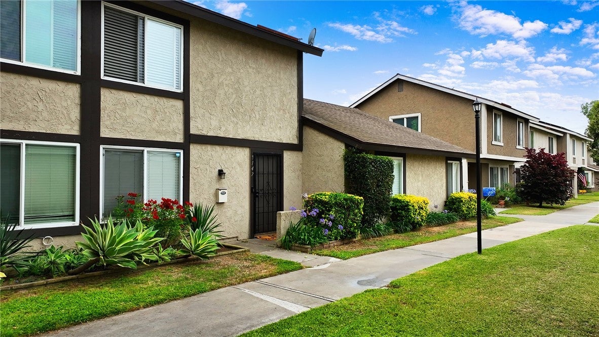 Photo of Listing #PW25154481