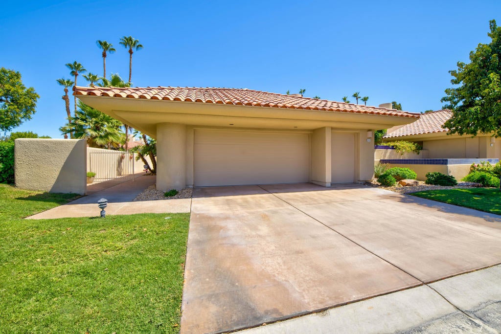 212 Kavenish Drive, Rancho Mirage