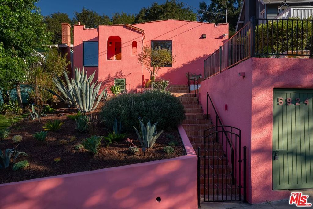 Photo of Listing #25560413