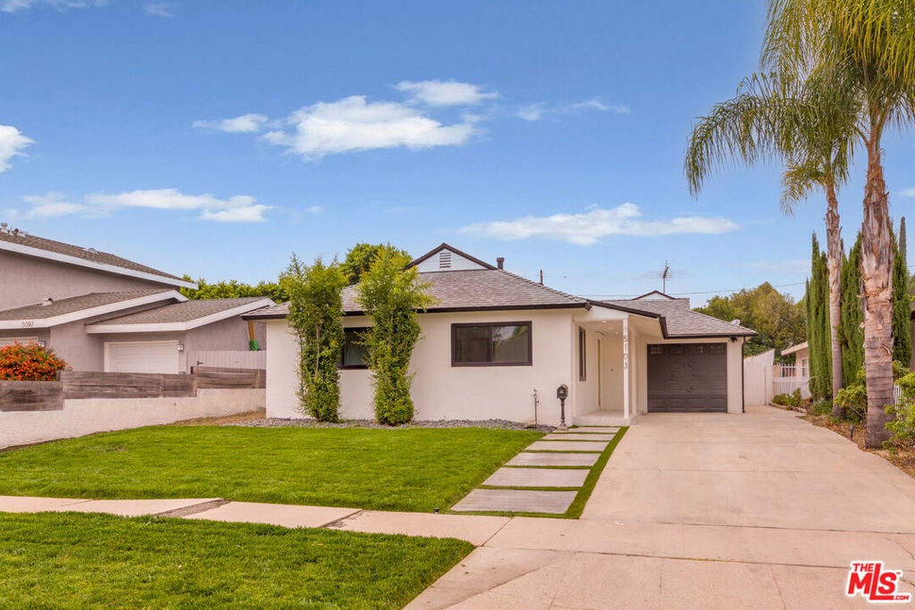 Photo of Listing #25563325