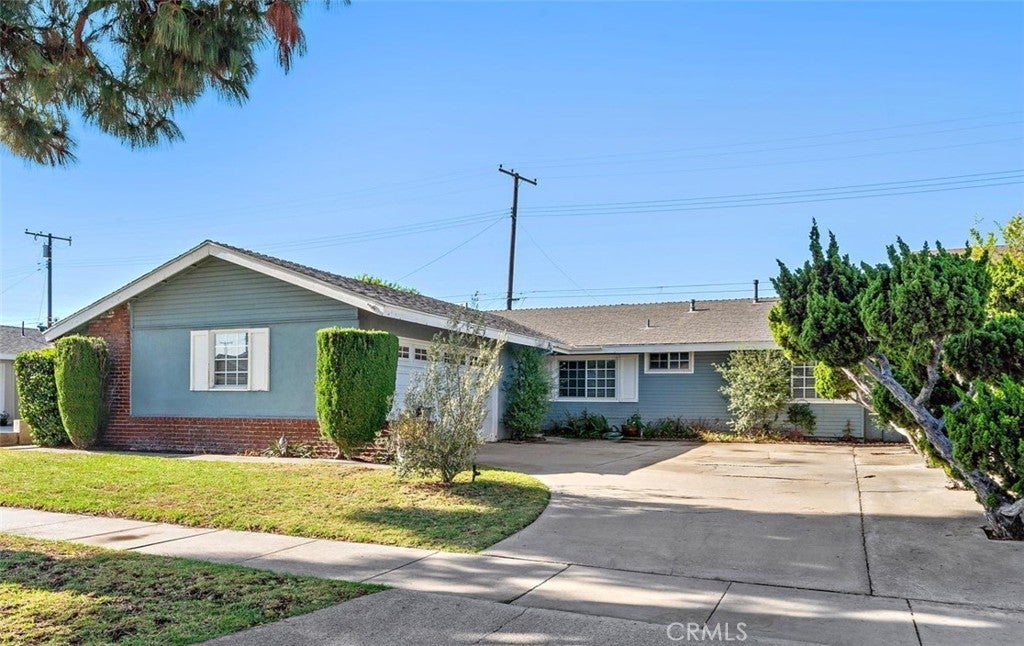 Photo of Listing #OC25146136