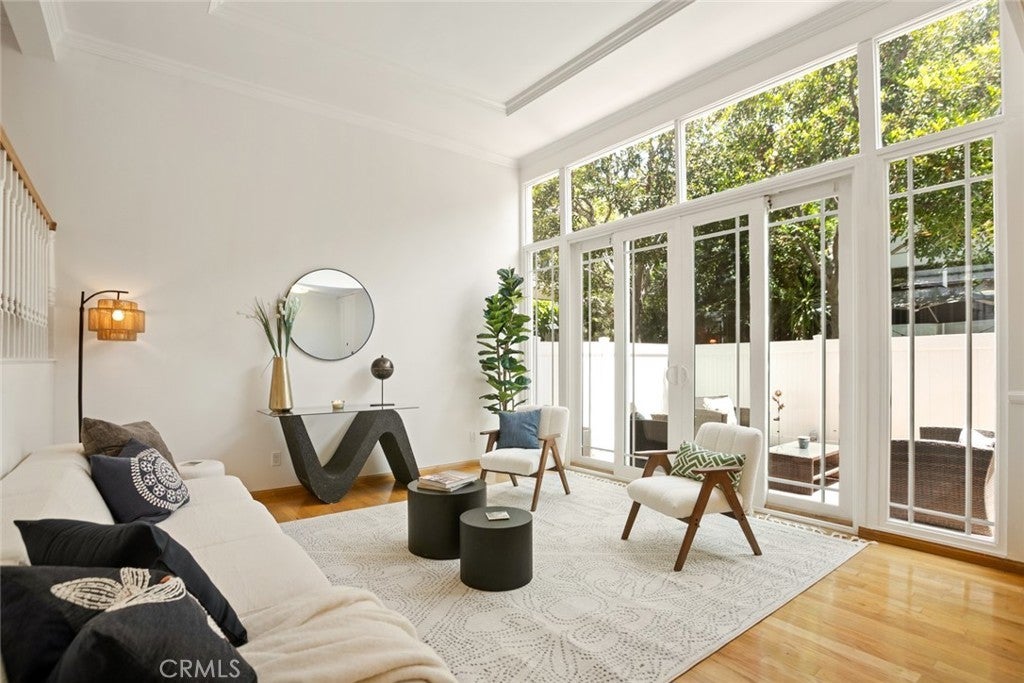 Photo of Listing #SR25154245