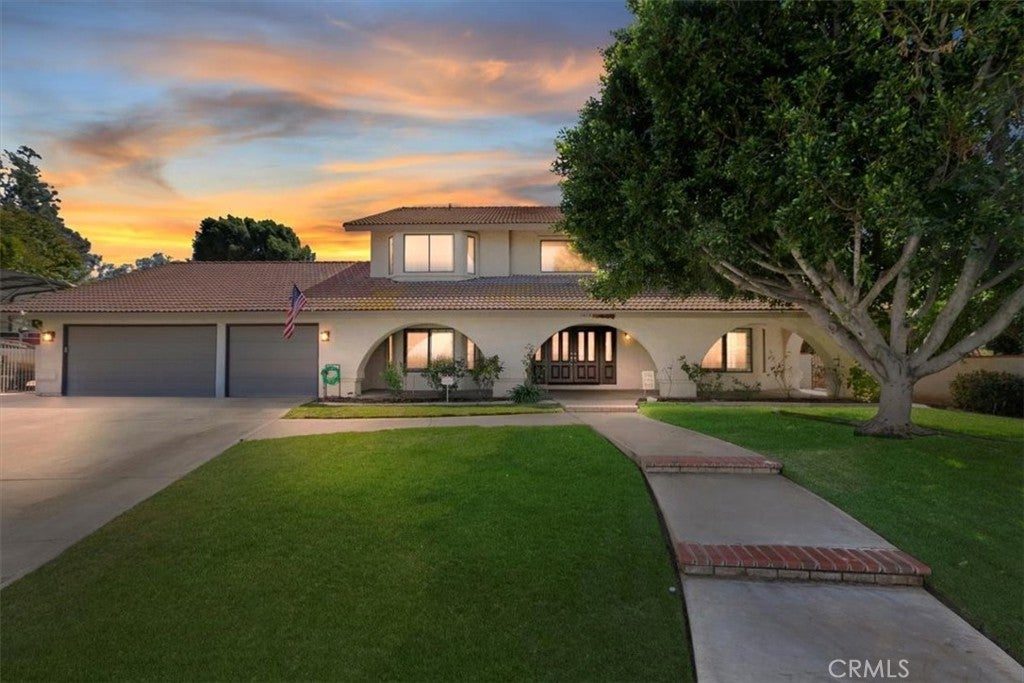 Photo of Listing #IV25154696