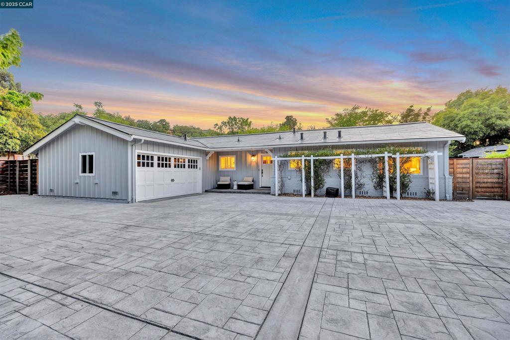 Photo of Listing #41104273