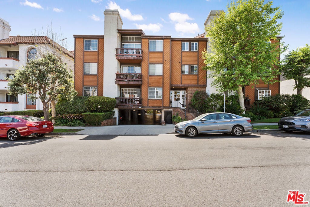 Photo of Listing #25563343