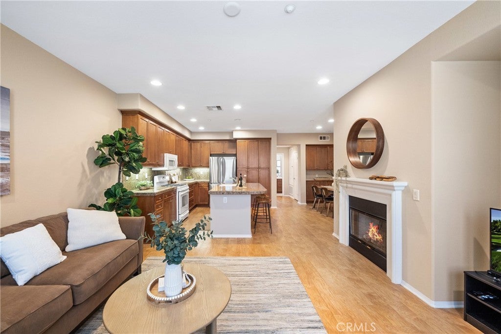 Photo of Listing #PW25146142