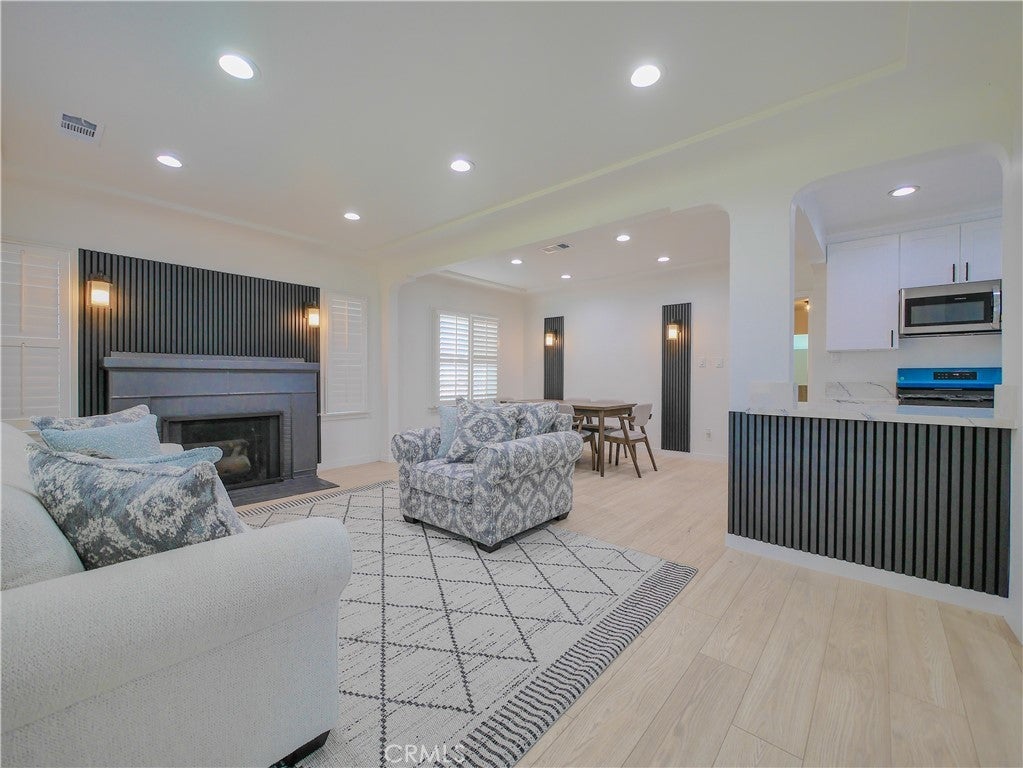 Photo of Listing #CV25154821