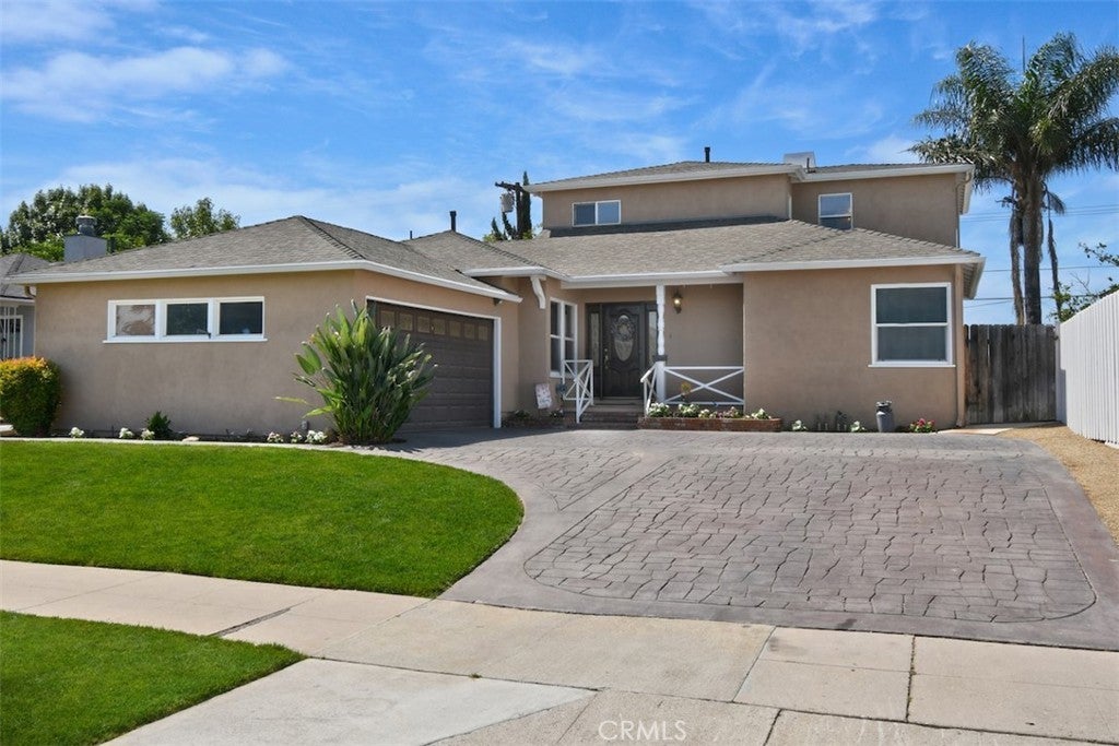 Photo of Listing #SR25153945