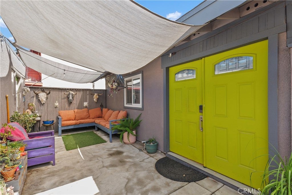 Photo of Listing #IV25149755