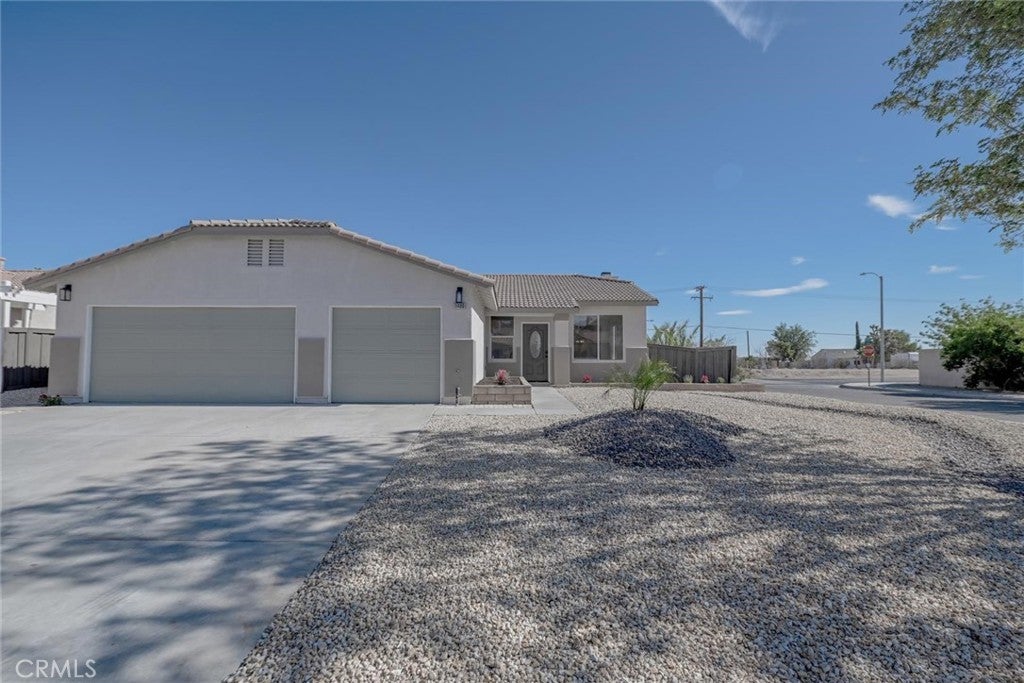 Photo of Listing #IV25155012