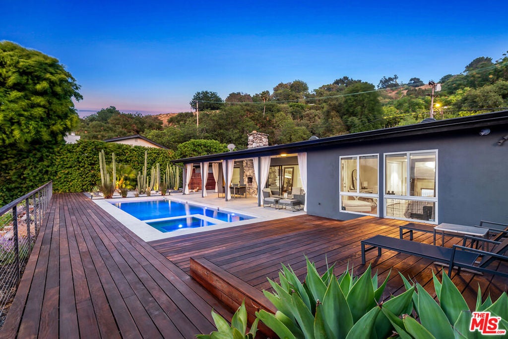 Photo of Listing #25562819