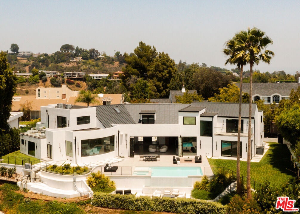 Photo of Listing #25563085