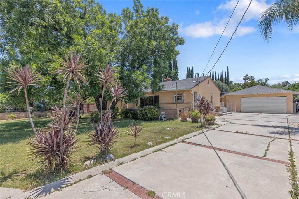 Photo of Listing #SR25136031