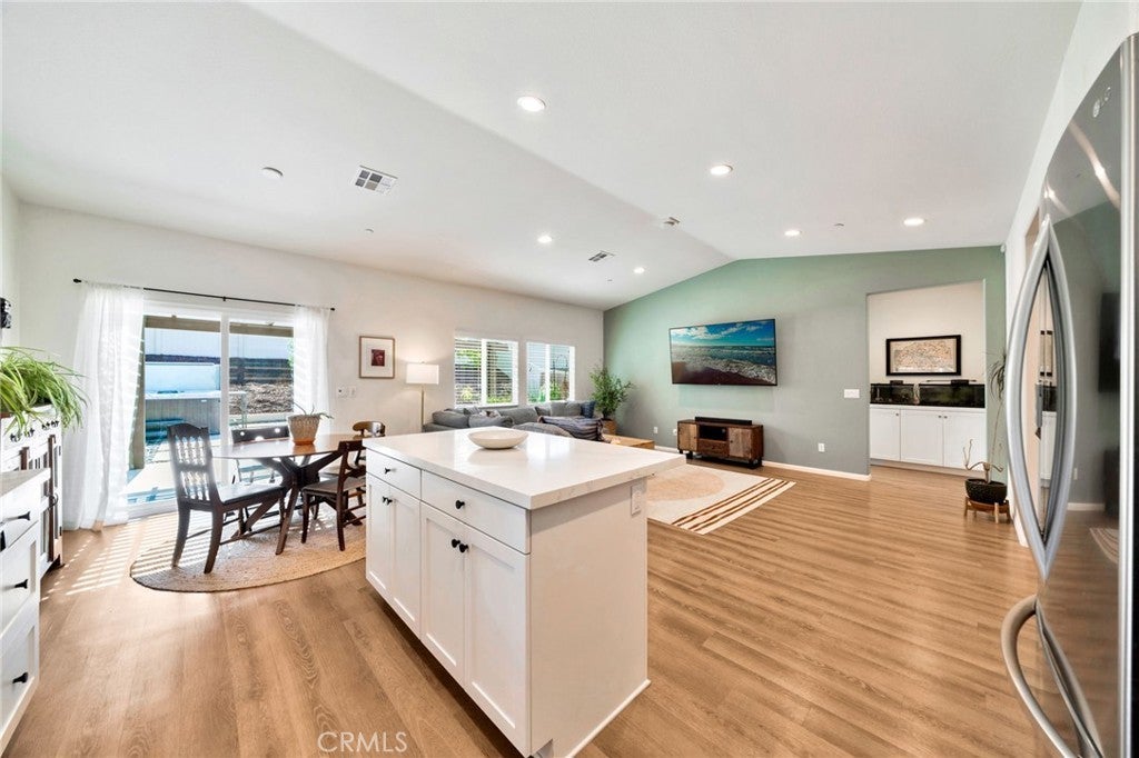 Photo of Listing #OC25153397