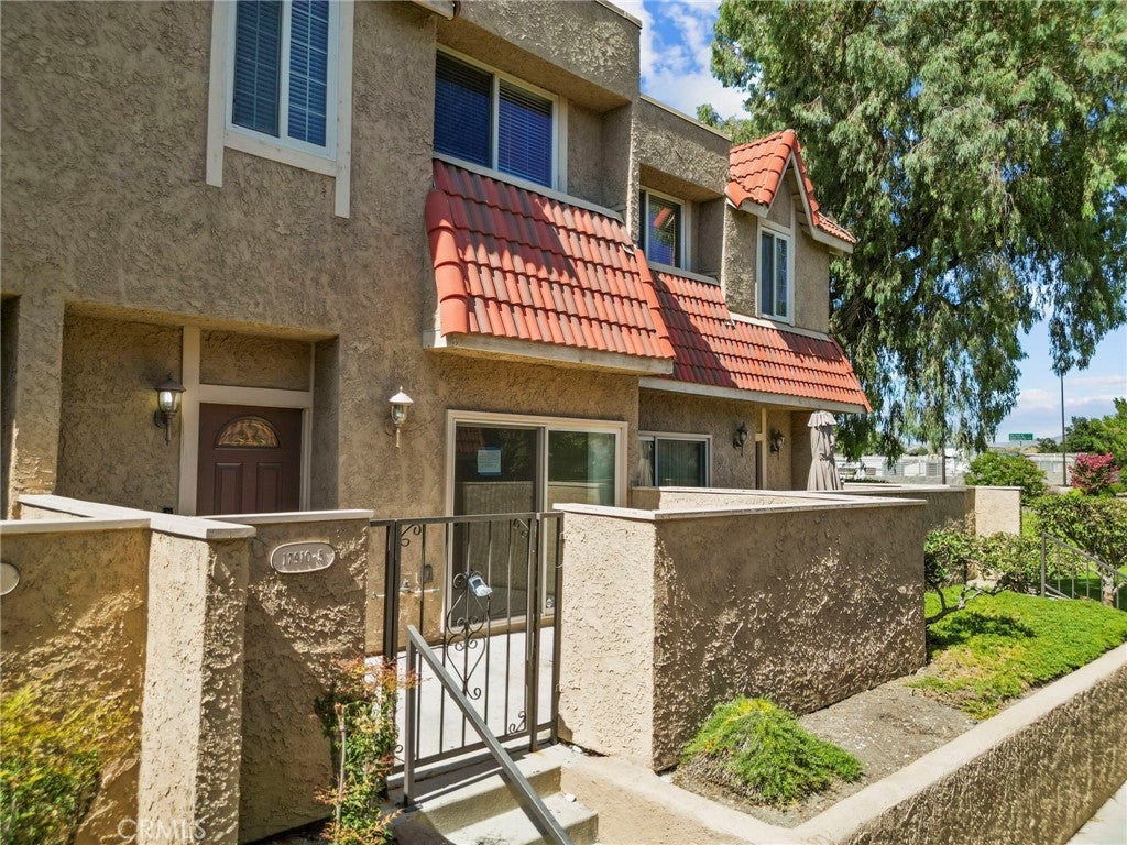 Photo of Listing #SR25154496