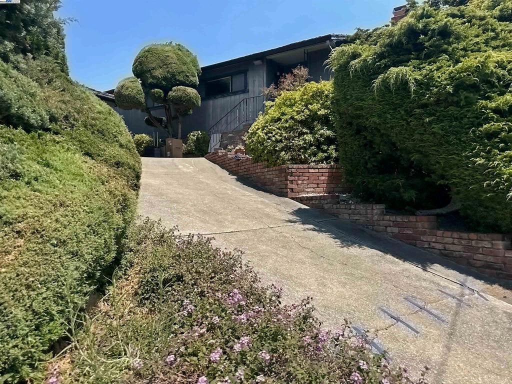 Photo of Listing #41104381