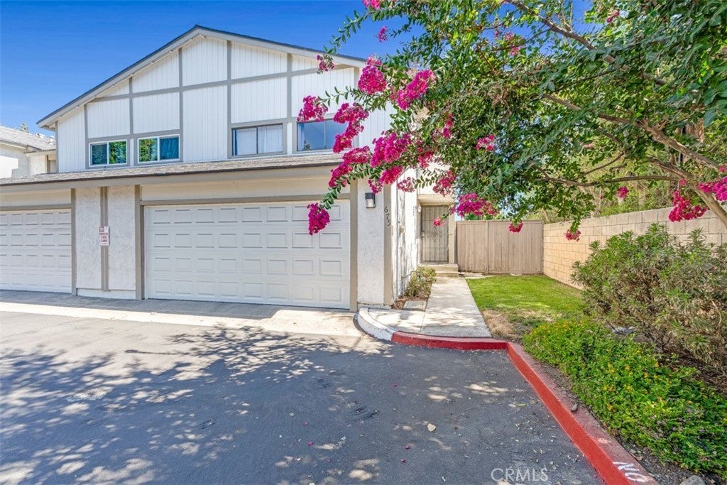 Photo of Listing #CV25154011