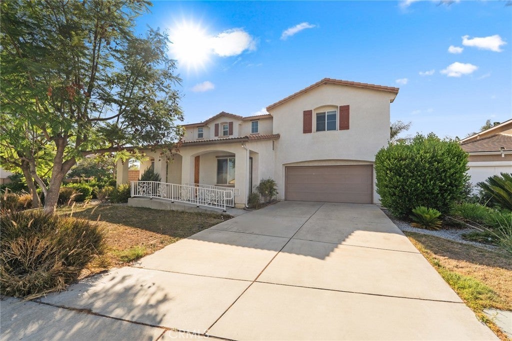 Photo of Listing #DW25155296