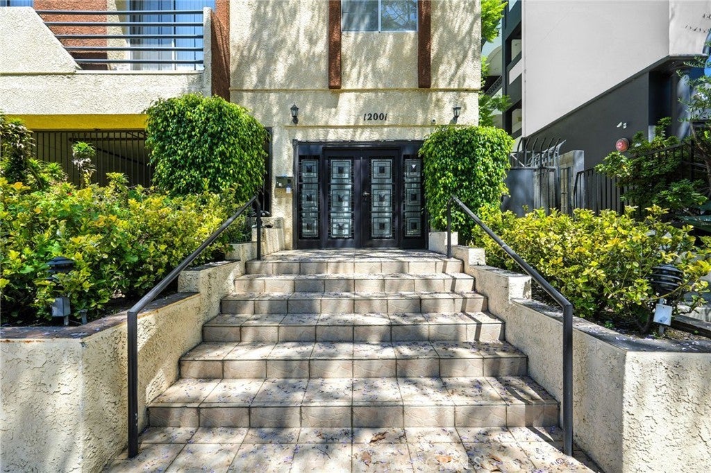 Photo of Listing #SR25155073