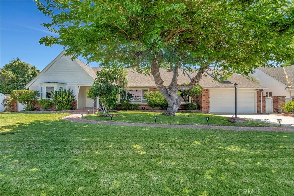 Photo of Listing #SR25146333