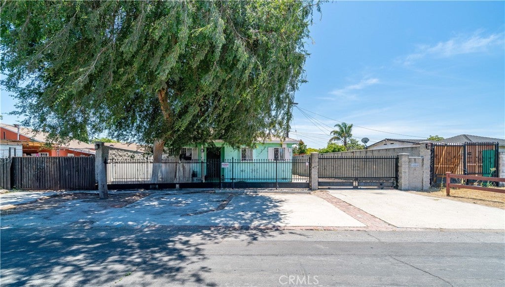 Photo of Listing #PV25153673