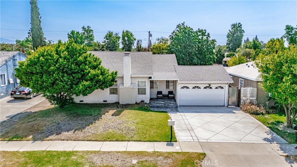 Photo of Listing #DW25149666