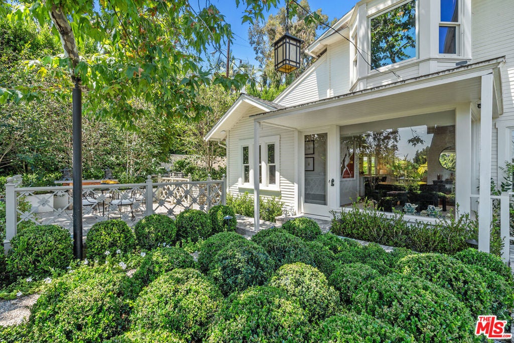 Photo of Listing #25561247