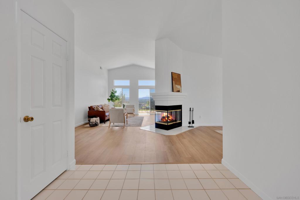 Photo of Listing #250033211SD