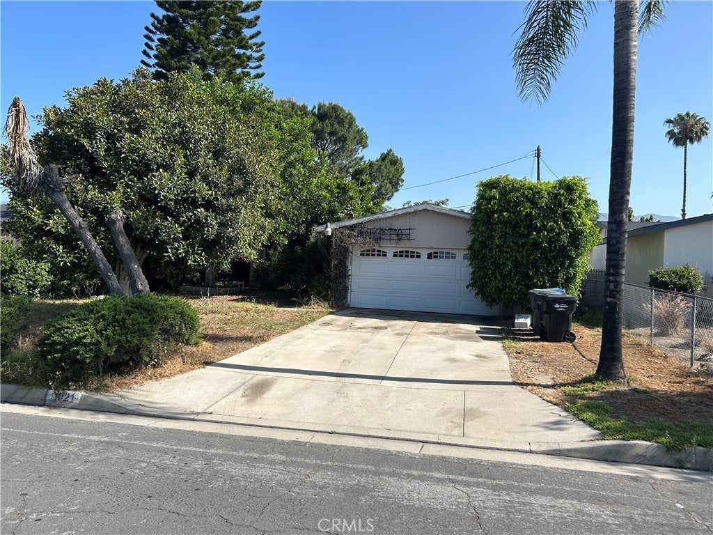 Photo of Listing #IV25156143