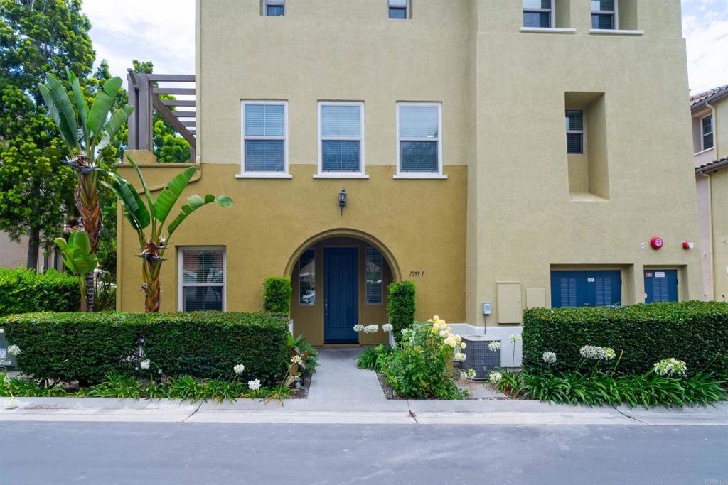 Photo of Listing #PTP2505255