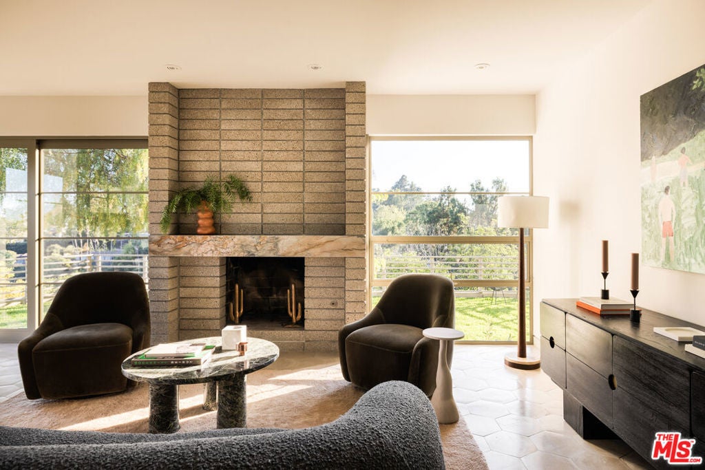 Photo of Listing #25564013