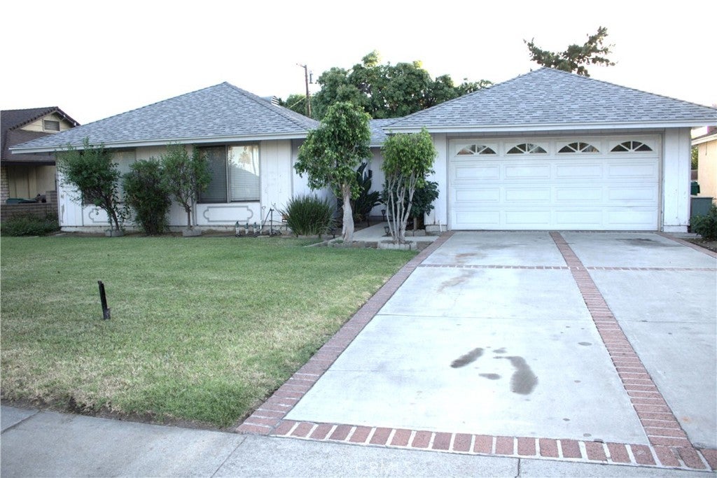 Photo of Listing #CV25155319