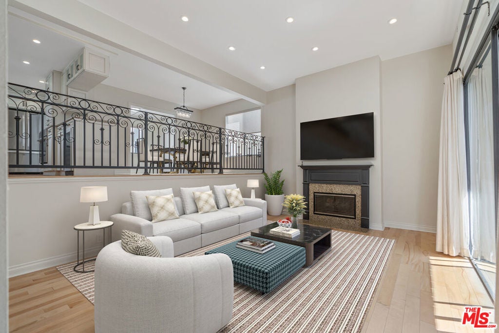 Photo of Listing #25561487