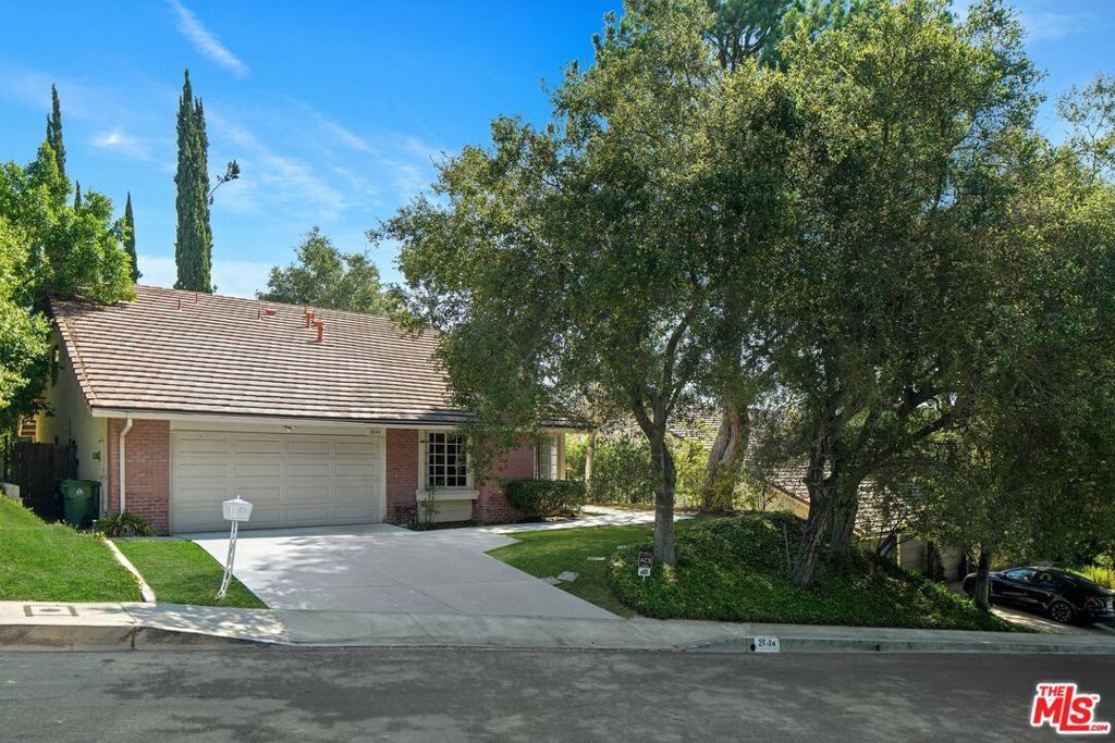 Photo of Listing #25564369