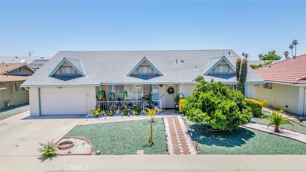 Photo of Listing #IV25151089