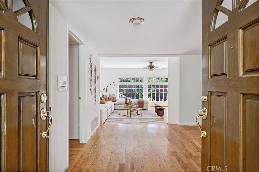 Photo of Listing #SR25156854