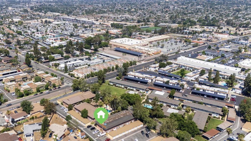 Photo of Listing #PTP2505294