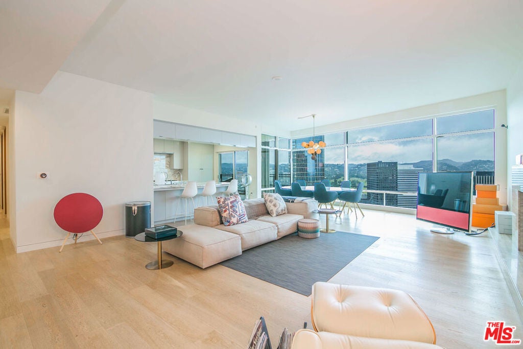 Photo of Listing #25564583