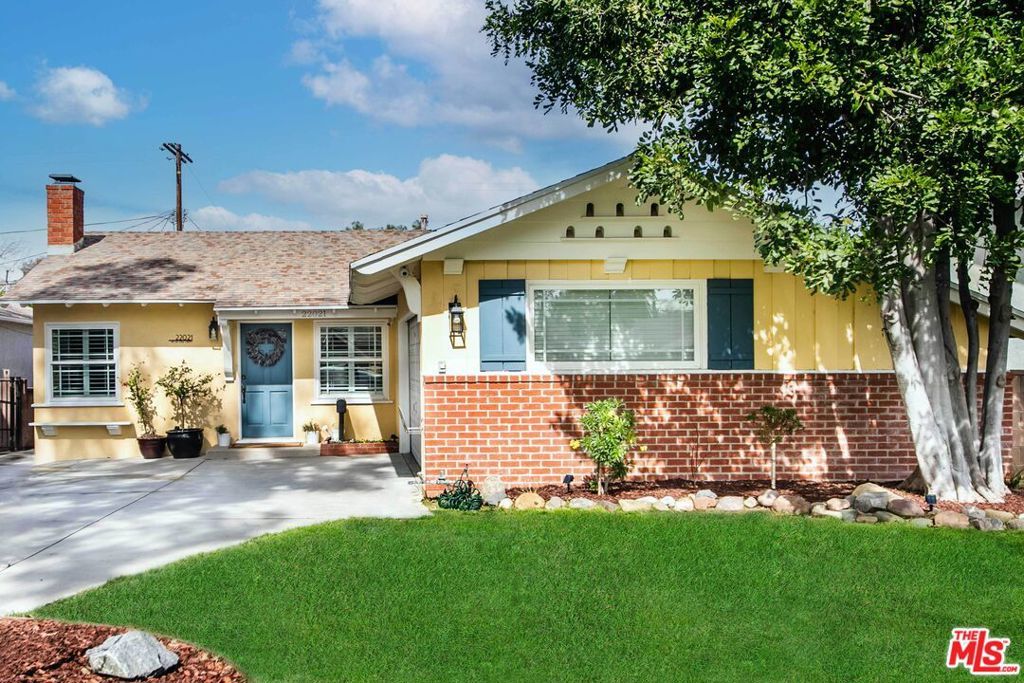 Photo of Listing #25564765