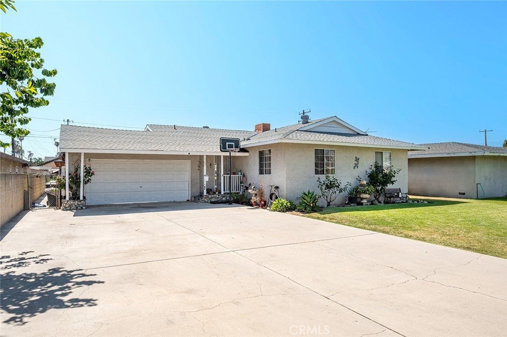 Photo of Listing #CV25157678