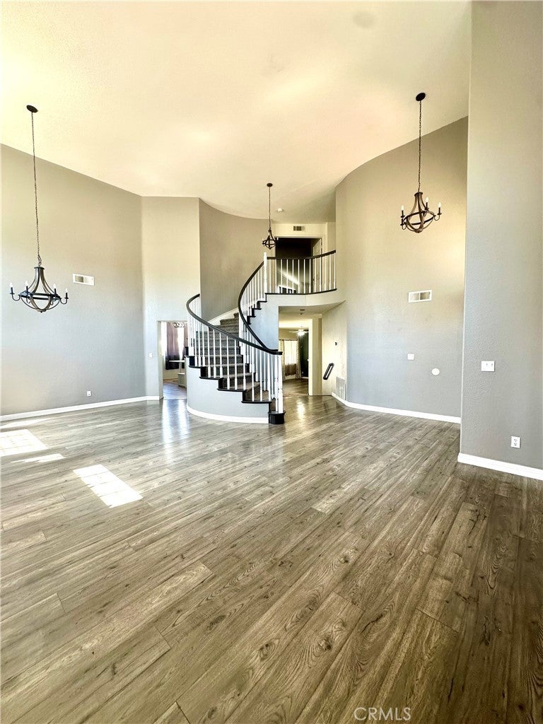 Photo of Listing #SR25157709