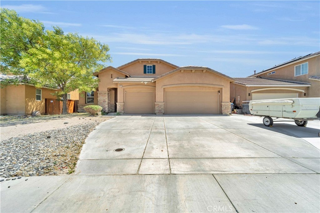 Photo of Listing #SR25155303