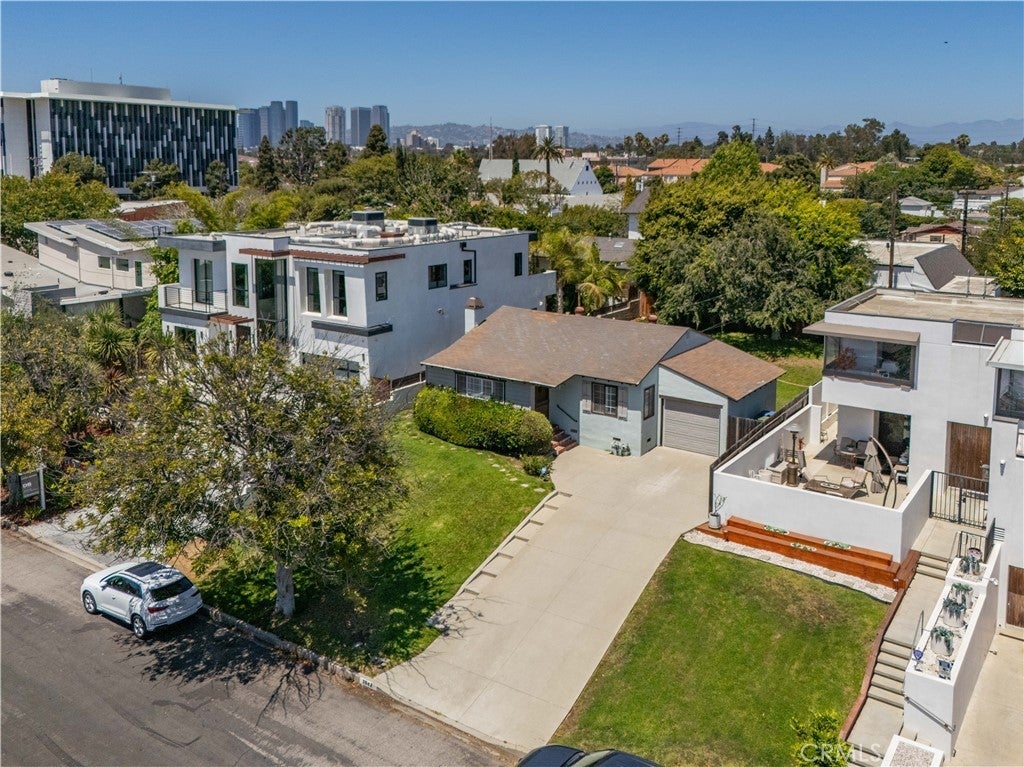 Photo of Listing #SB25156354