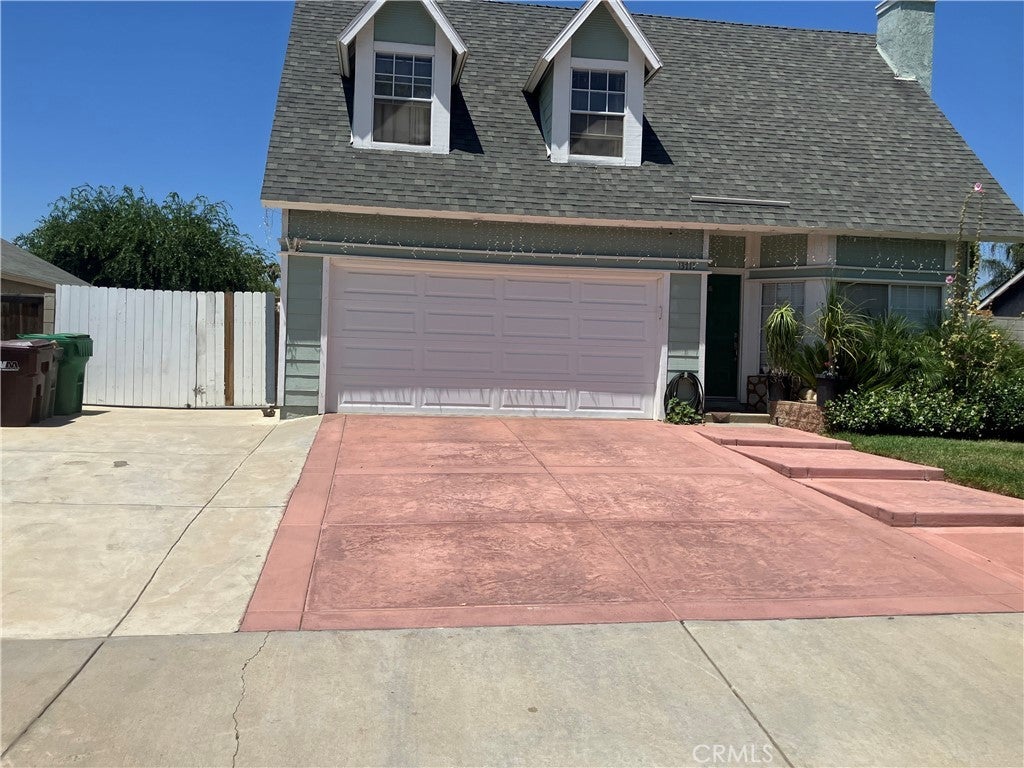 Photo of Listing #IV25158074