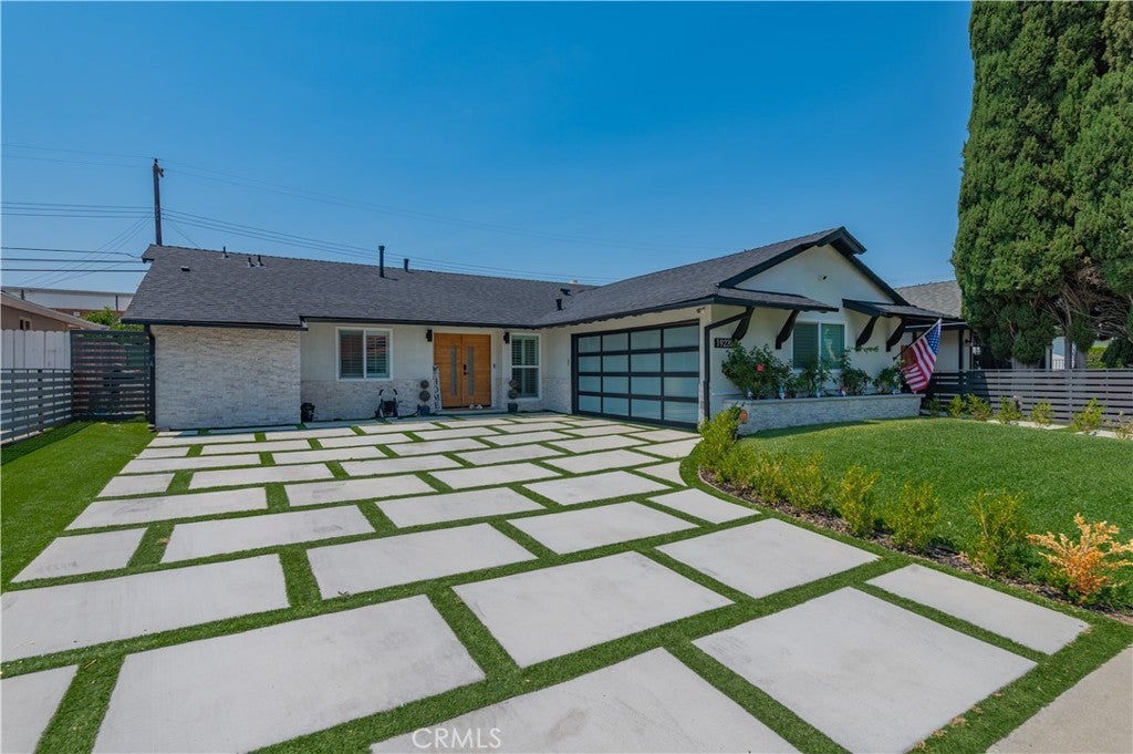 Photo of Listing #WS25157742