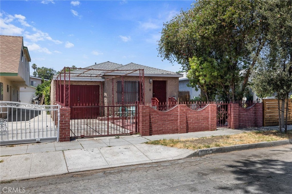 Photo of Listing #SR25158162