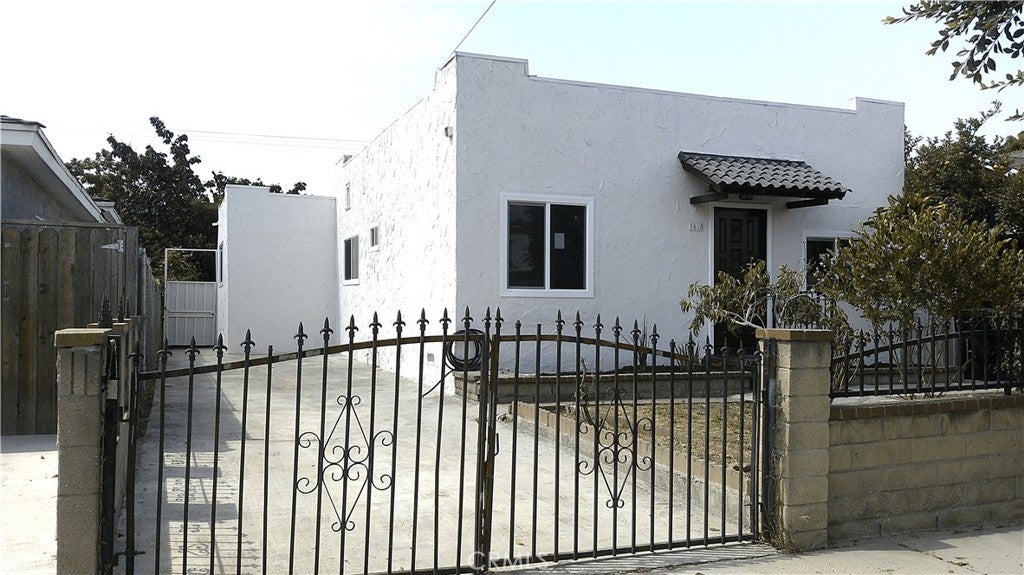 Photo of Listing #DW25158205