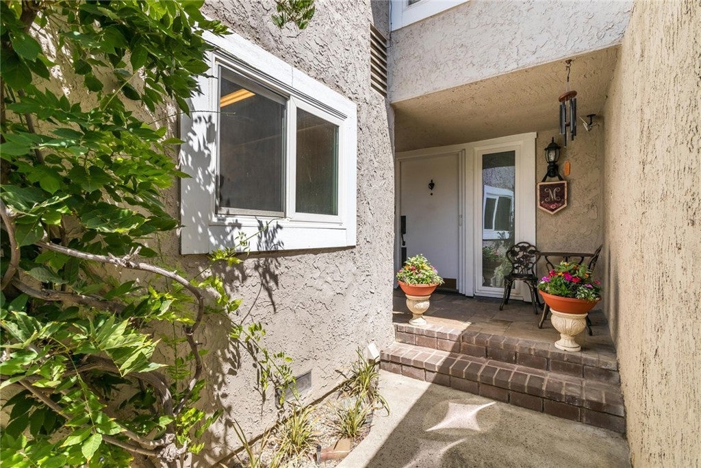 Photo of Listing #SR25153105